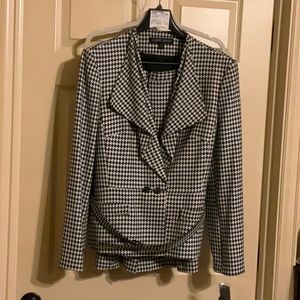 Albert Nipon 2 piece skirt set